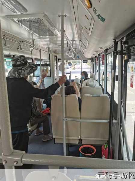 坐公交车居然被弄了2个小时:“公交车意外延误:两小时的无奈漫长旅程”
