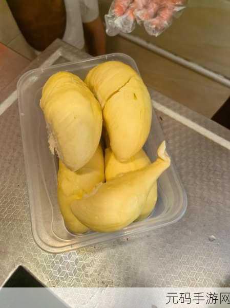 榴莲黄瓜草莓秋葵茄子污版：1. 榴莲与黄瓜的奇妙碰撞：夏日清新美味