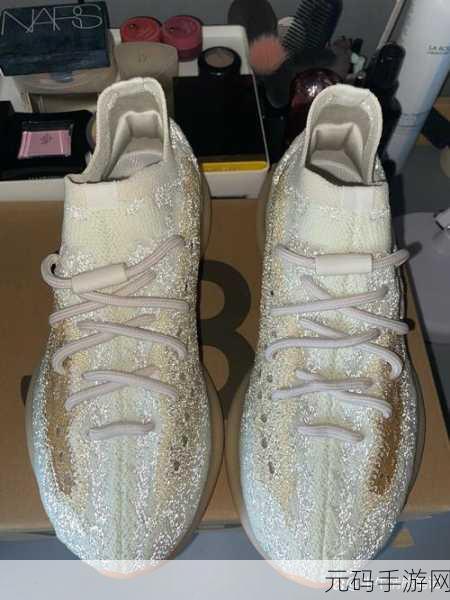 yeezy380蜜桃粉和白色让直播界变天:1. "Yeezy 380蜜桃粉与白色:引领直播界的新潮流