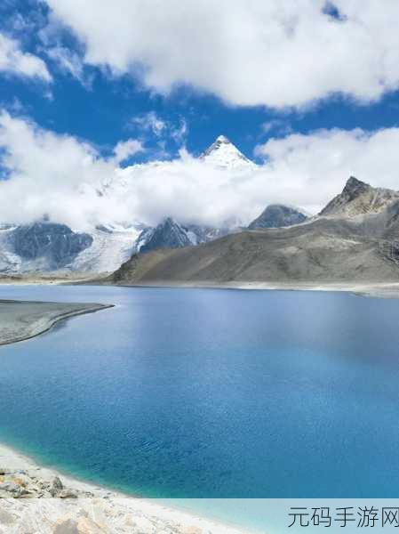 又白又大的两座峰:1. 两座雪峰:白皑皑的自然奇观