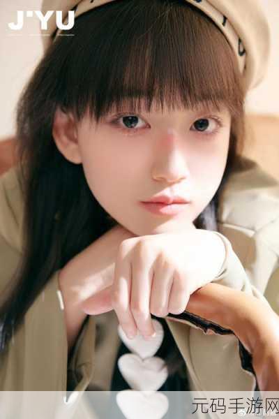 精东苏小小一起的女演员是谁演的:《精东苏小小》中女演员表现精彩,角色塑造引发热议的背后故事