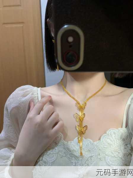 在街上戴着蝴蝶走路怎么戴:1. 街头风尚:如何巧妙佩戴蝴蝶饰品走出个性