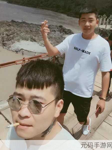 专约老阿姨精神小伙返场是真的吗：1. 专约老阿姨与精神小伙的真实故事揭秘