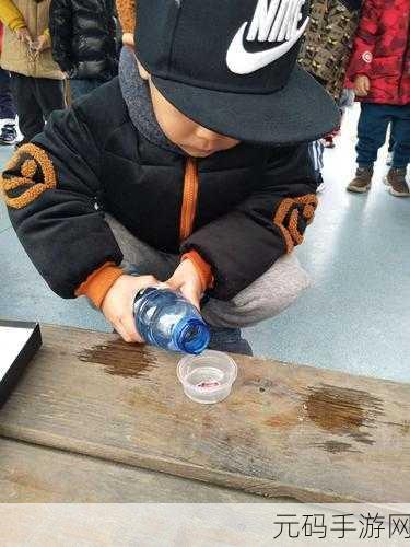 铜铜铜好多水投屏：1. 铜铜铜与水的奇妙投屏体验