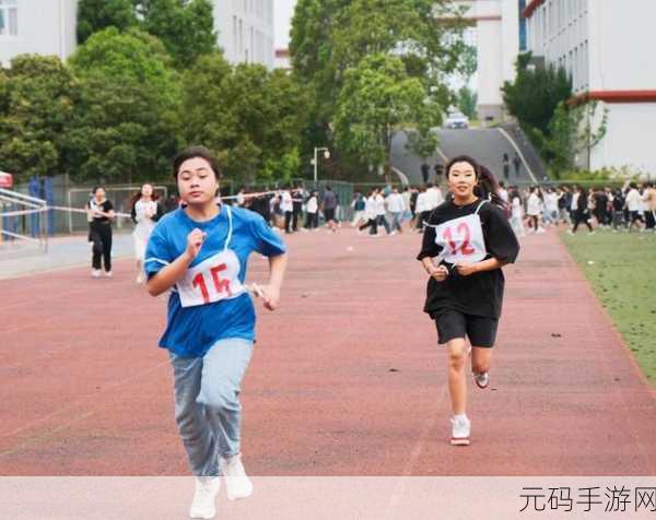 妹子打保龄风靡全网，破解版下载引热议——体育竞技新体验