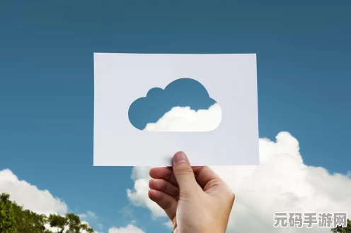 无限暖暖裙撑萤的神秘捕捉之旅