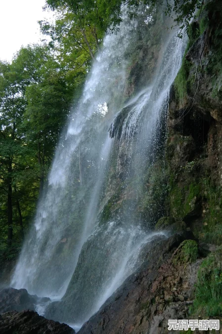 原神探索揭秘，轻策庄瀑布后的山洞之旅