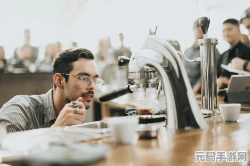 揭秘游戏圈热门话题，那个男人背后的作弊风云与经典重燃