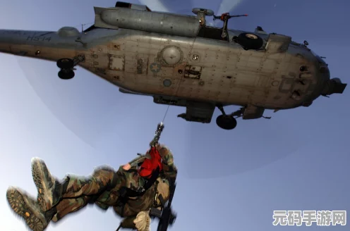 和平精英战场新技巧，手雷投掷如何灵活取消？